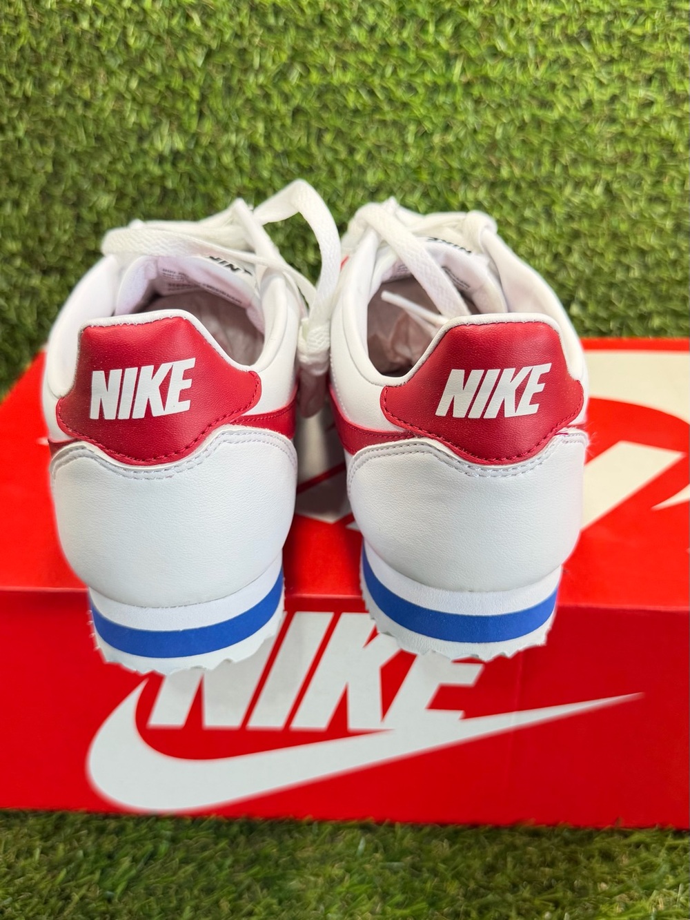 Nike WMNS Classic Cortez Leather Forrest Gump White Red 807471-103 Size 10 NEW - Picture 4 of 8
